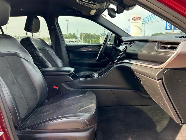 2022 Jeep Grand Cherokee Altitude photo 16