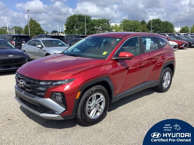 2025 Hyundai Tucson SE's photo