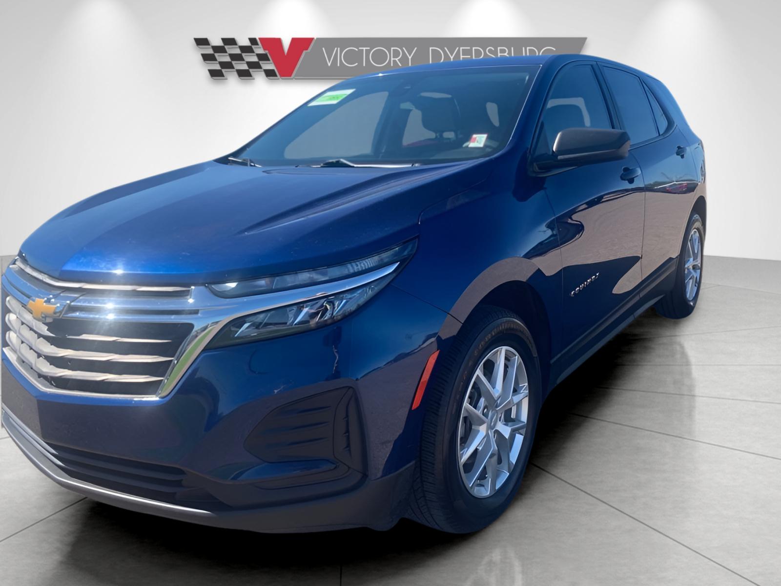 2022 Chevrolet Equinox LS photo 3