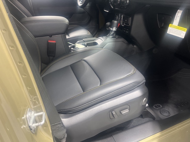 2025 Jeep Gladiator Sport photo 14