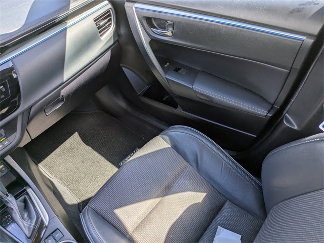 2016 Toyota Corolla L photo 15