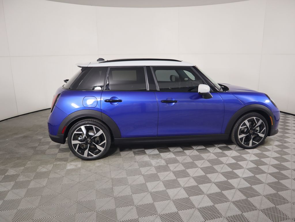2025 Mini Cooper 4 Door Hardtop Iconic photo 4