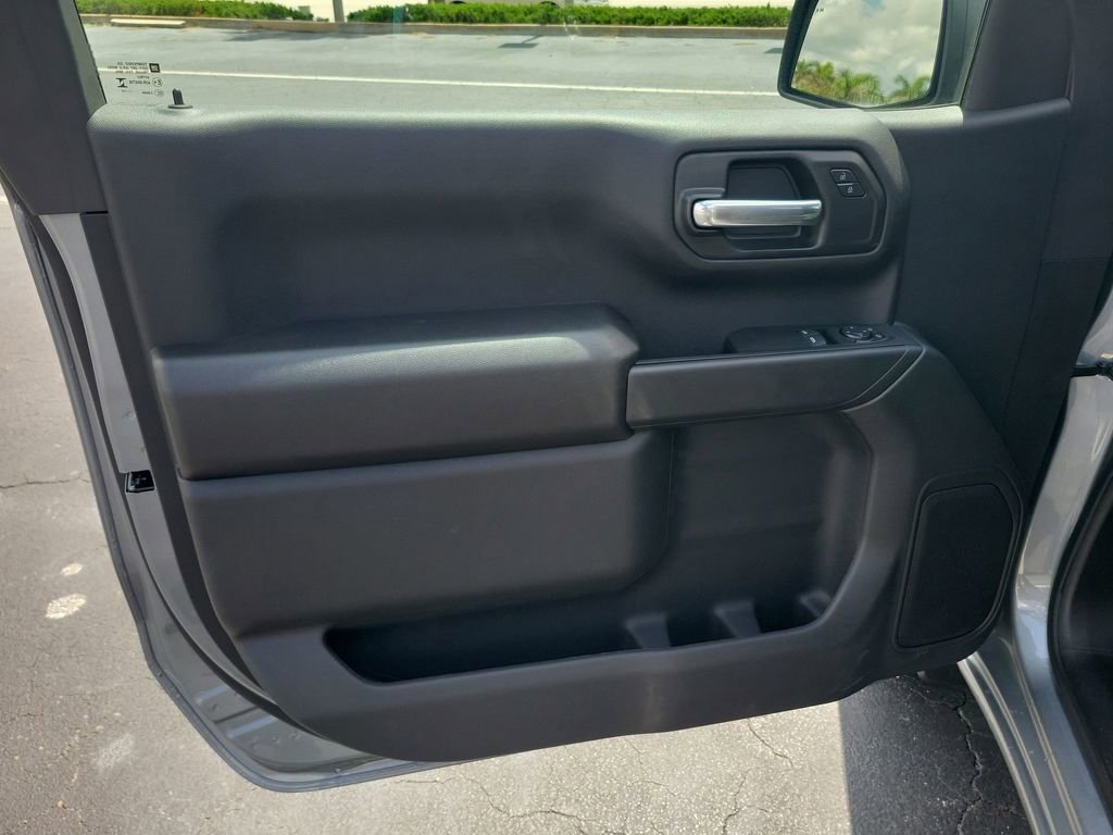 2025 Gmc Sierra Base photo 40