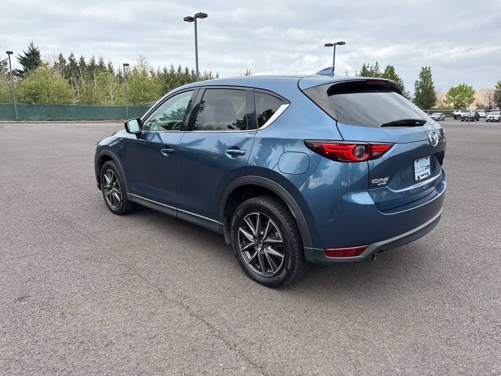 2017 Mazda CX-5 Grand Touring Premium photo 3
