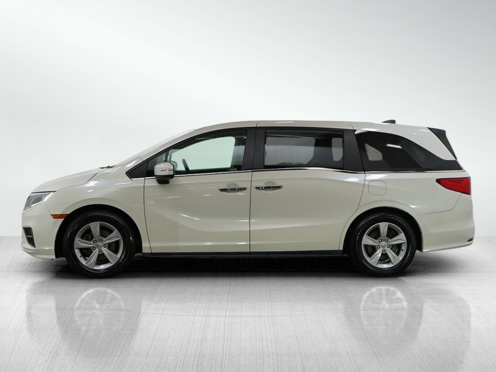 Used 2019 Honda Odyssey EX-L with VIN 5FNRL6H72KB119708 for sale in Burnsville, Minnesota