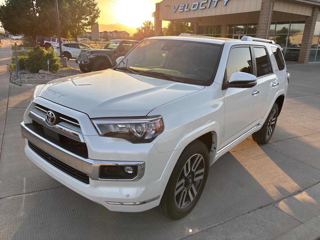 2022 Toyota 4Runner Limited photo 3