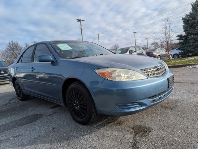 2004 Toyota Camry LE's photo