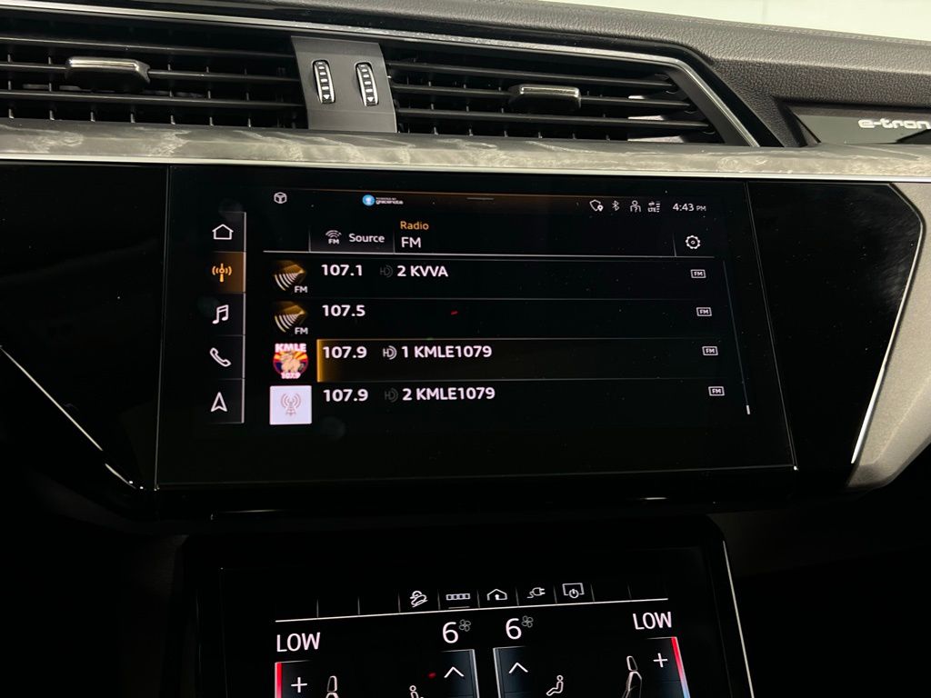 2024 Audi Q8 E-tron Premium Plus photo 16