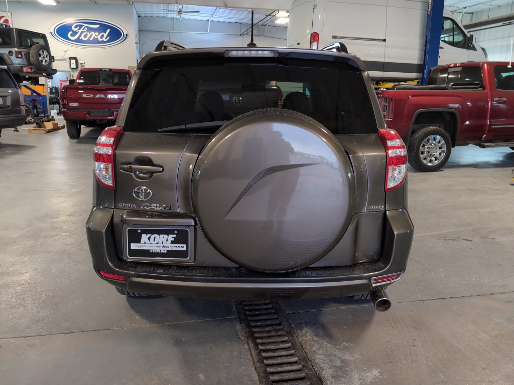 2010 Toyota RAV4 Limited photo 5