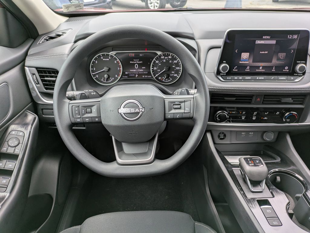 2026 Nissan Rogue S photo 14