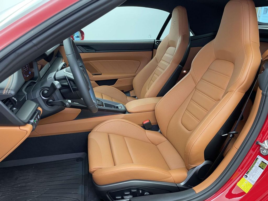 2025 Porsche 911 S Cabriolet photo 5