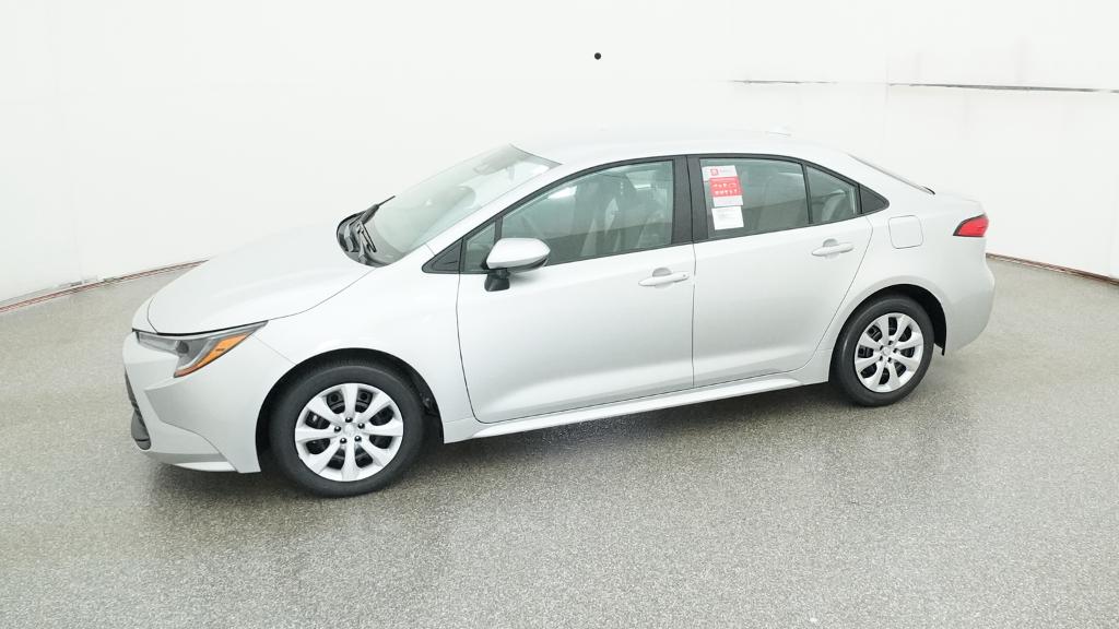 2025 Toyota Corolla LE photo 8