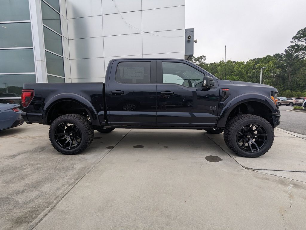2025 Ford F-150 XLT photo 2