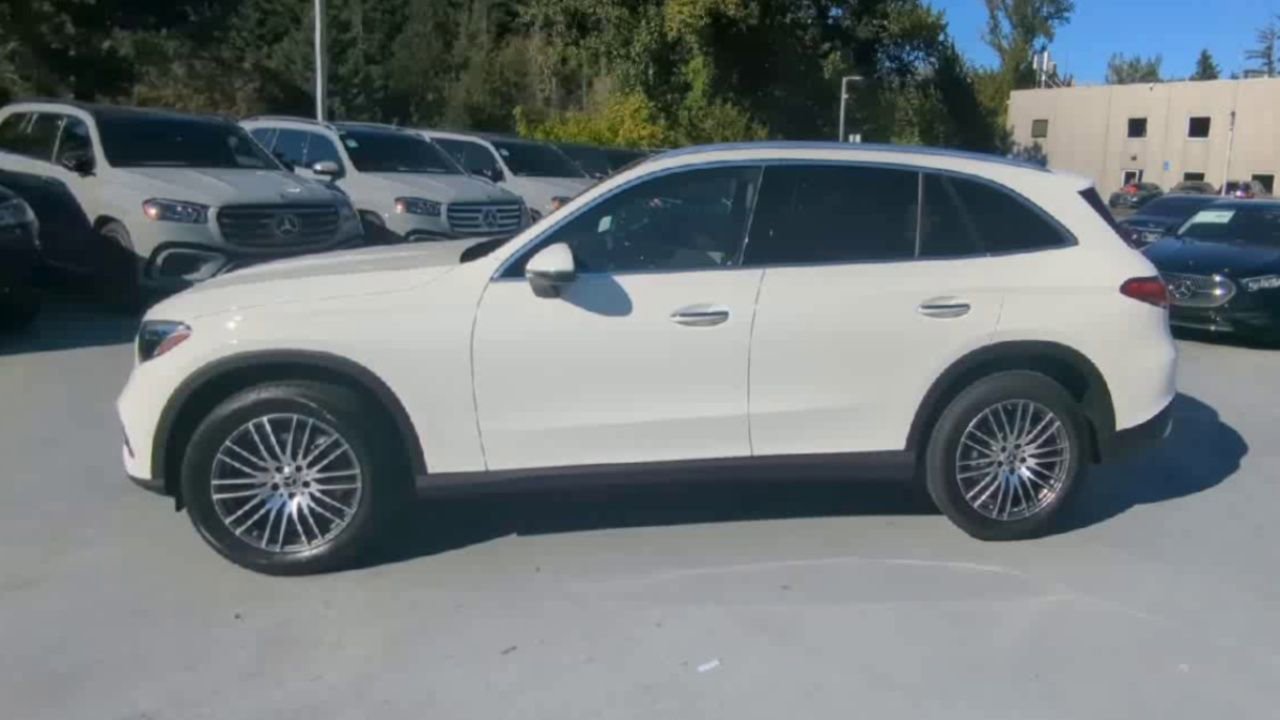 2026 Mercedes Benz GLC 300 4MATIC photo 29