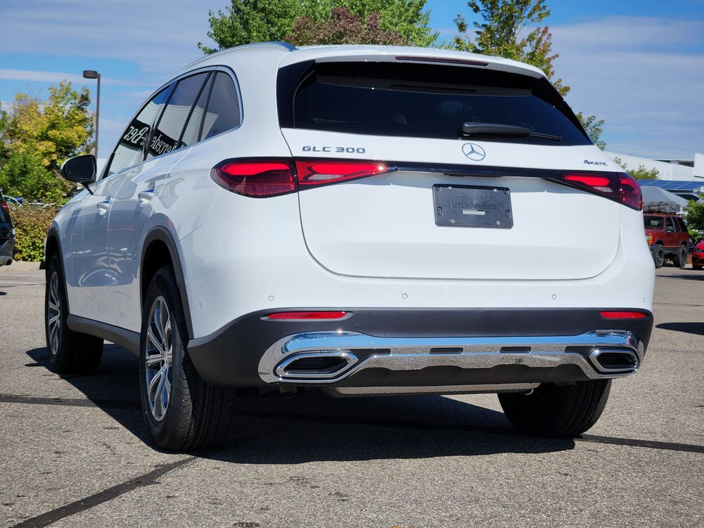 2026 Mercedes Benz GLC 300 4MATIC photo 6