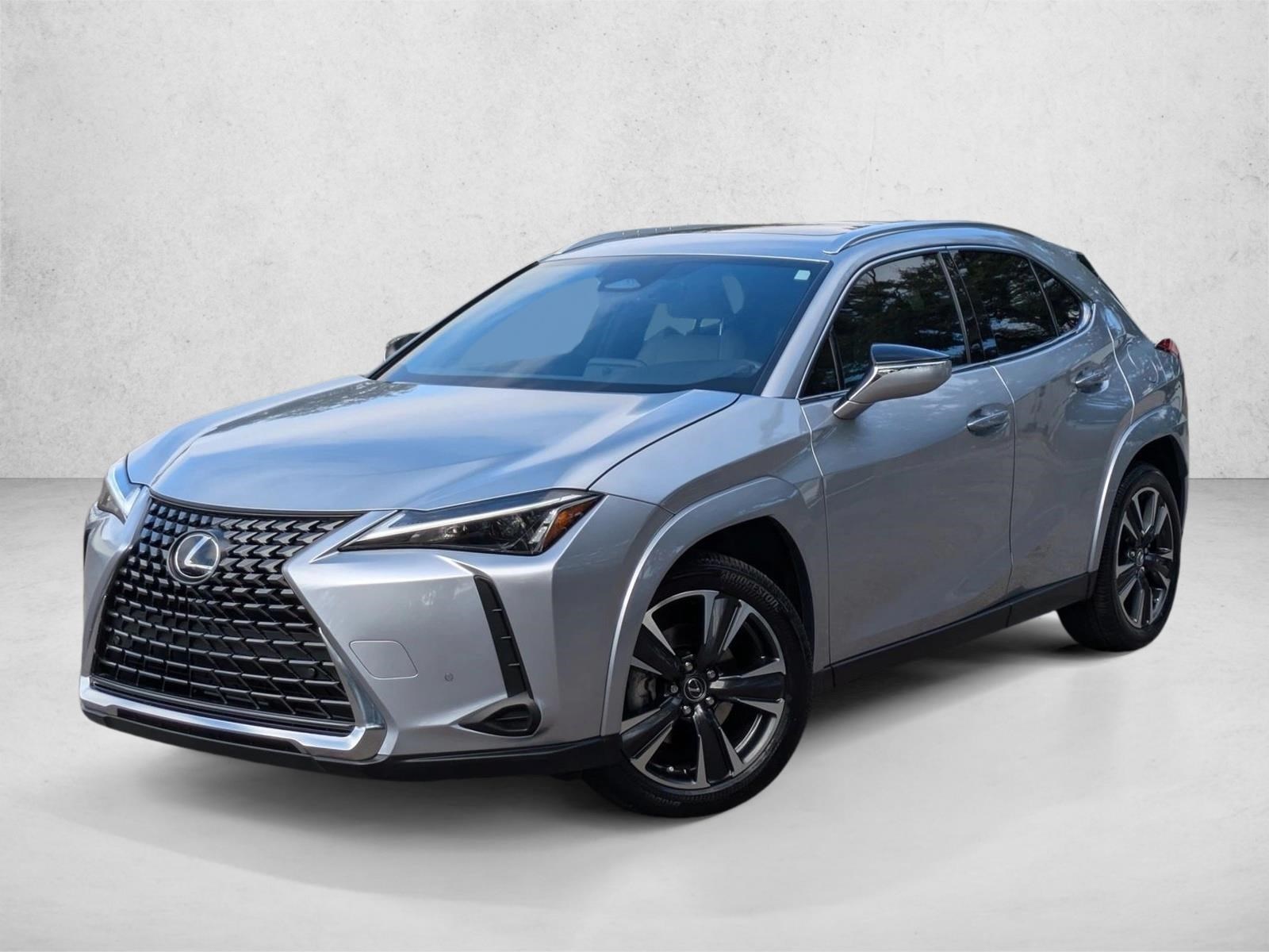 2025 Lexus UX Hybrid 300h Premium's photo
