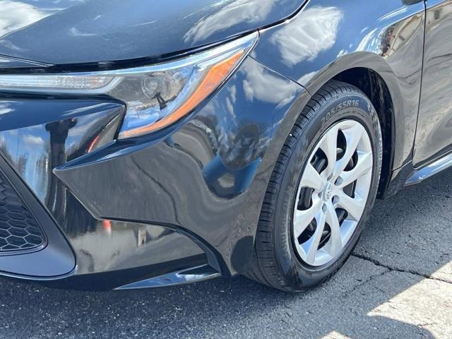2022 Toyota Corolla LE photo 6