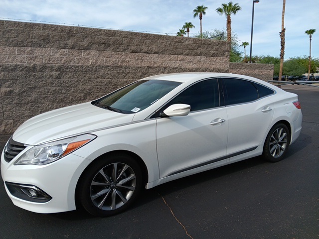 2017 Hyundai Azera Base photo 3