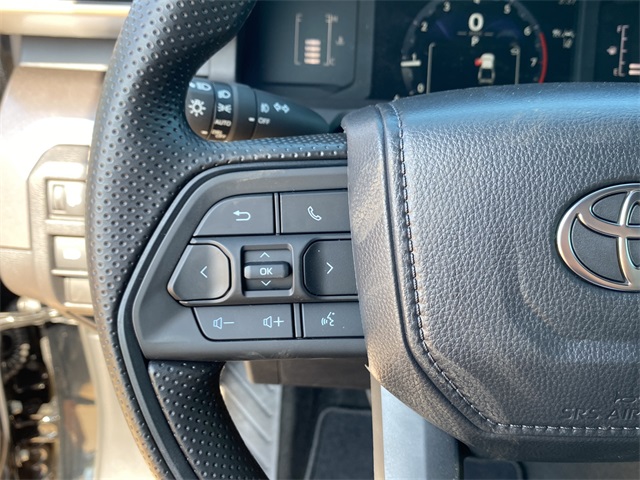 2025 Toyota Tacoma SR5 4x4 Double Cab photo 17