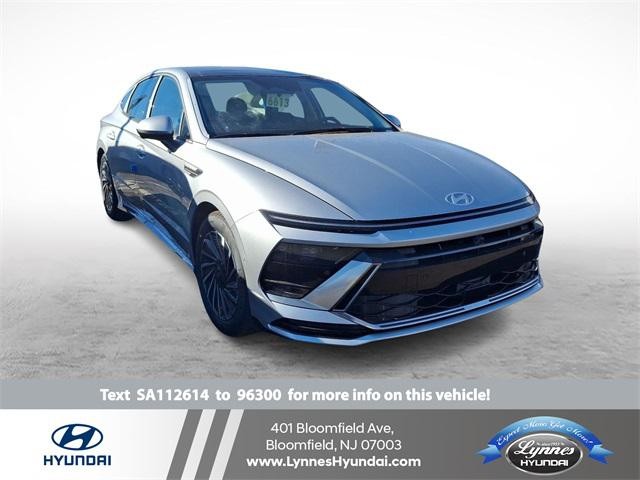 2025 Hyundai Sonata Hybrid