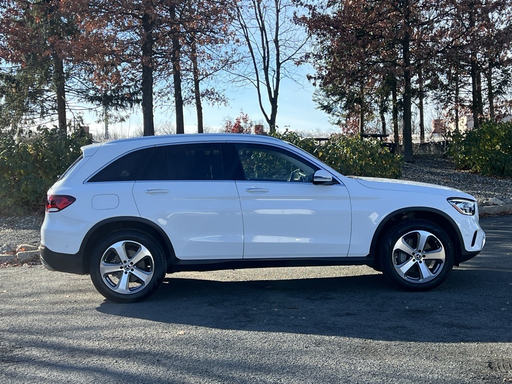 2022 Mercedes Benz GLC 300 4MATIC photo 3