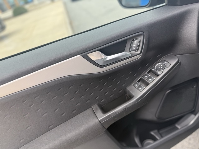 2020 Ford Escape SE photo 11