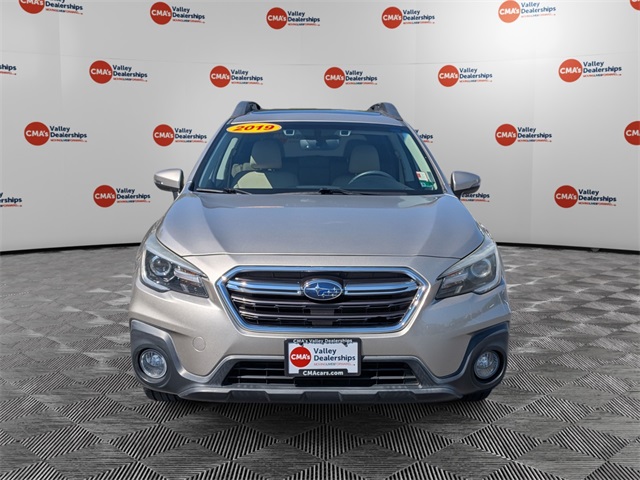 2019 Subaru Outback 2.5i photo 2