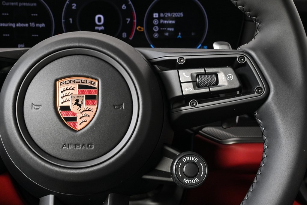 2026 Porsche Cayenne Coupe photo 10