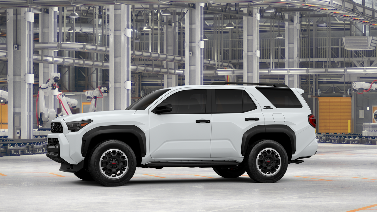2025 Toyota 4Runner TRD Off-Road photo 3
