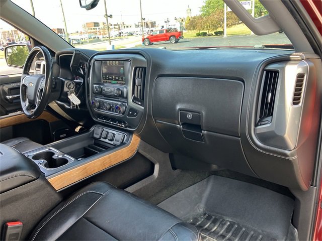 2016 Chevrolet Silverado 1500 LTZ photo 18