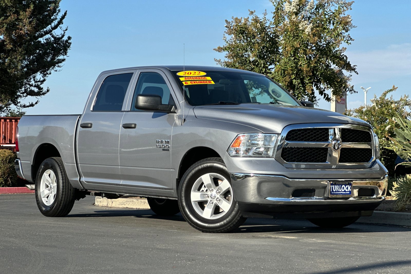 2022 Ram 1500 photo 2