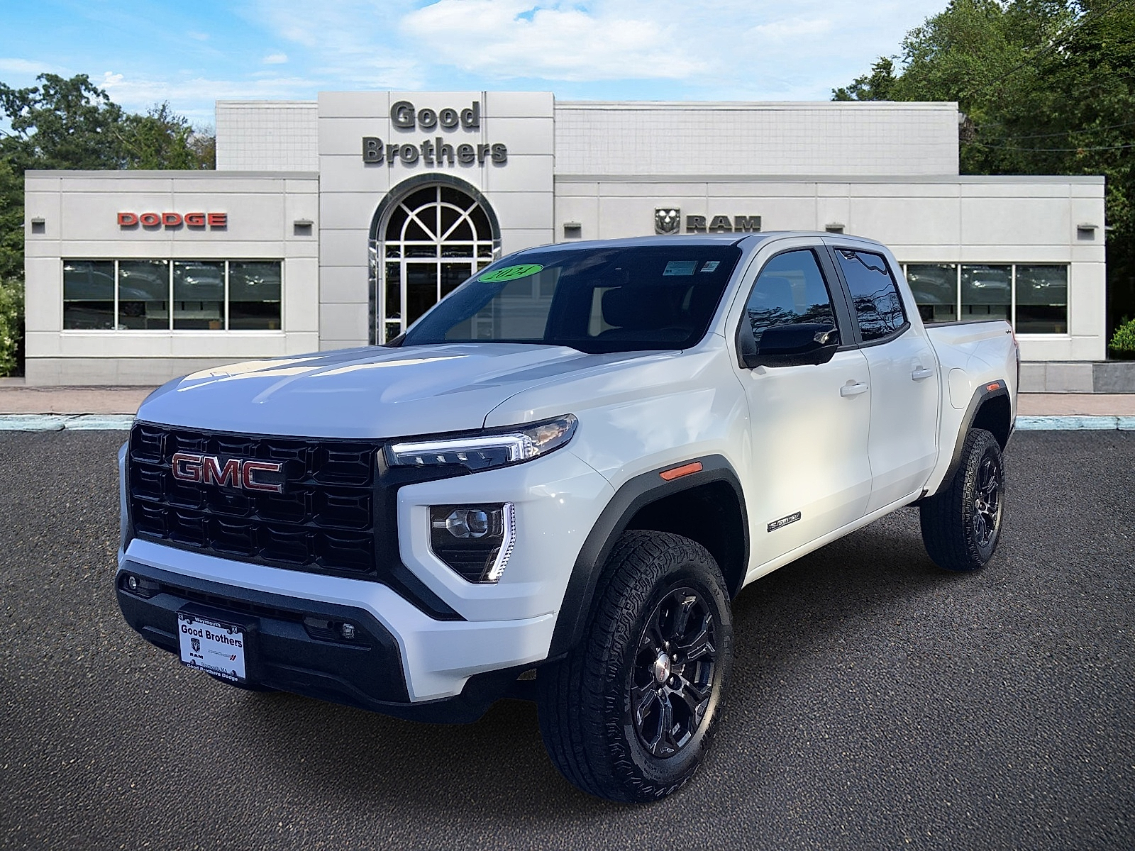 2024 GMC Canyon Elevation's photo