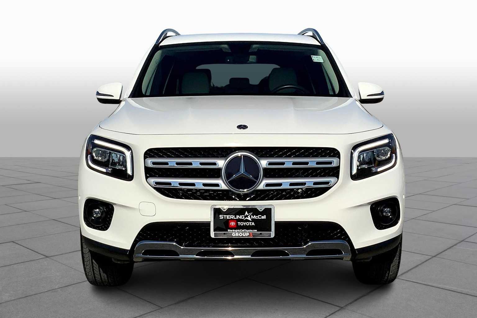 2021 Mercedes Benz GLB 250 photo 3