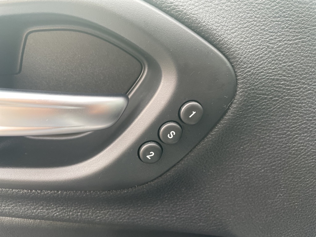 2019 Jeep Cherokee Limited photo 7