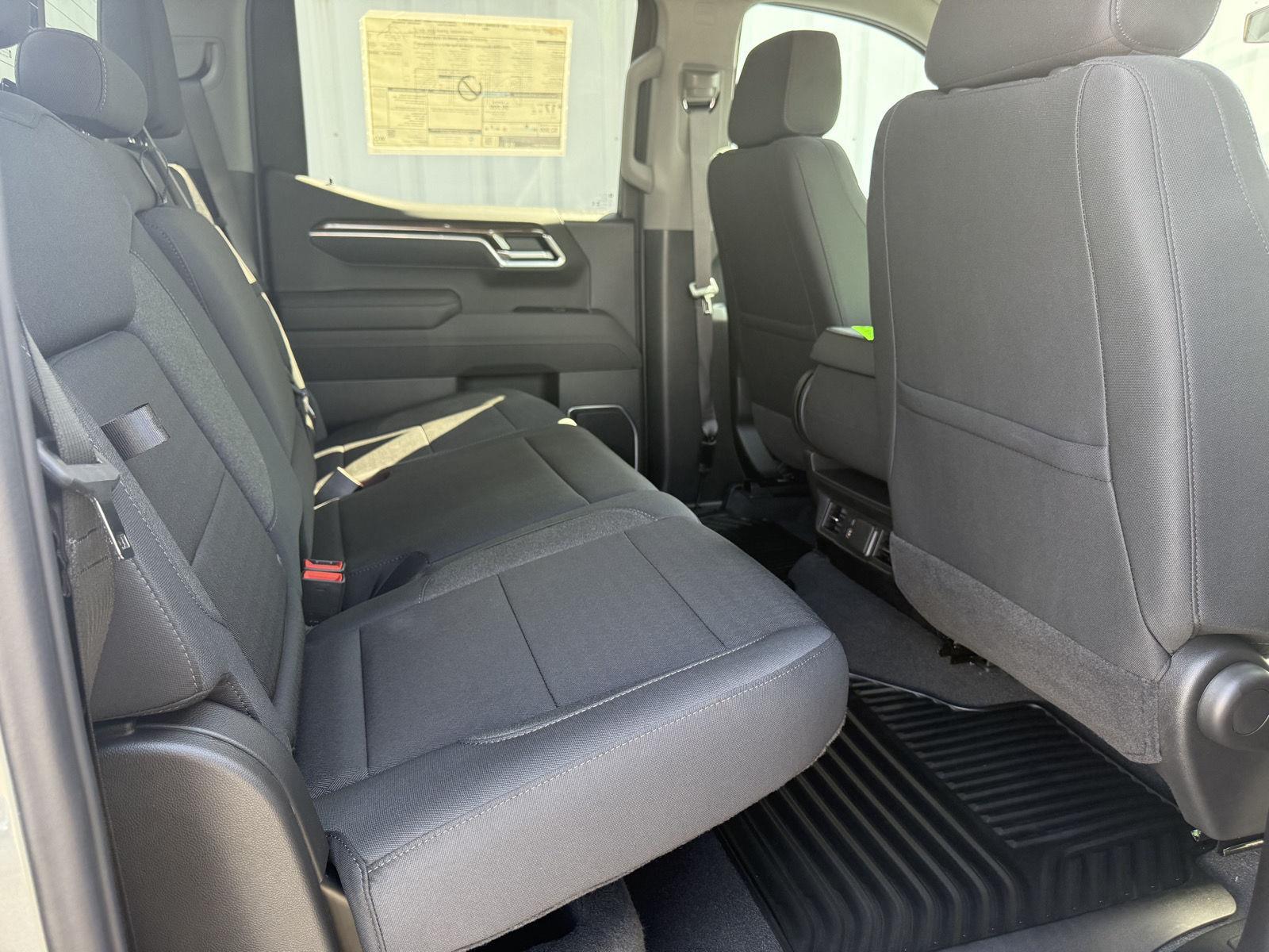 2026 Chevrolet Silverado 1500 LT photo 19