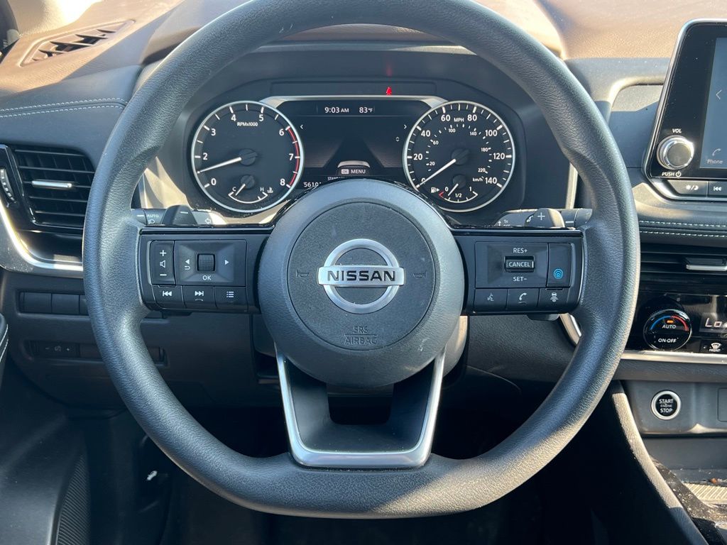 2021 Nissan Rogue SV photo 16