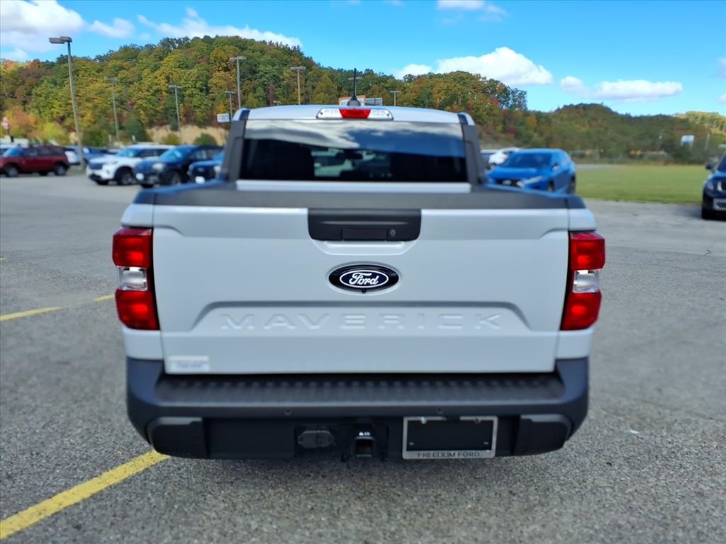 2025 Ford Maverick XL photo 4