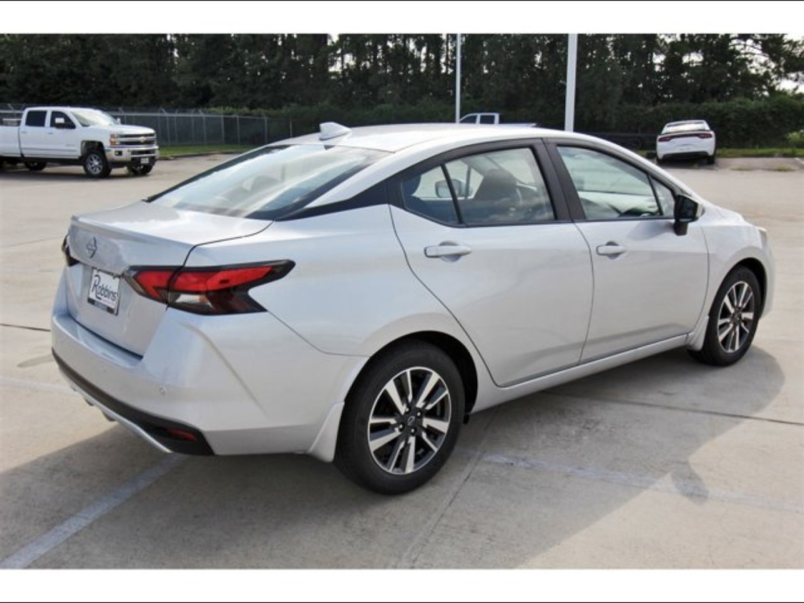 2025 Nissan Versa SV - 4