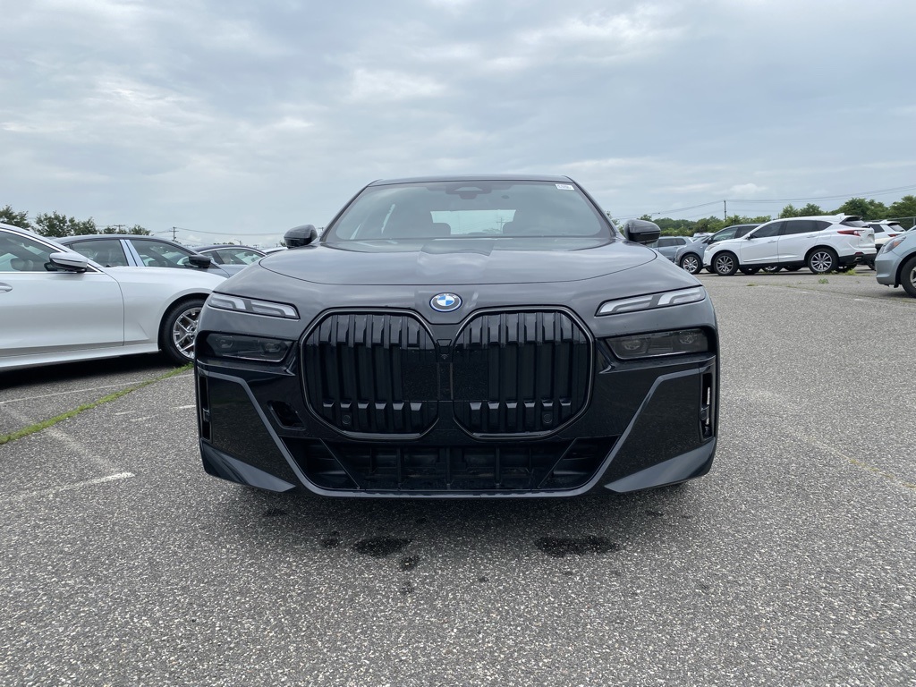 2025 Bmw i7 xDrive60 photo 2