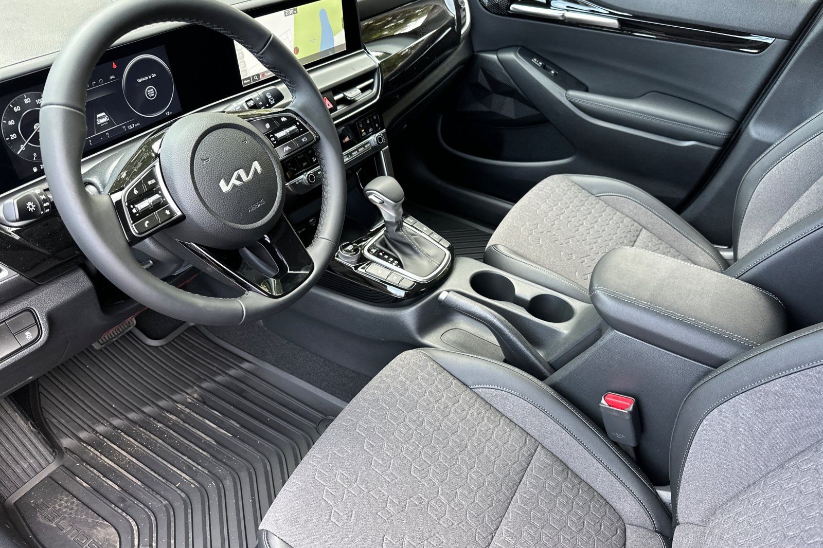 2025 Kia Seltos S X-Line photo 6
