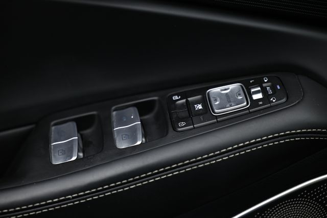 2020 Genesis G90 3.3T Premium photo 13