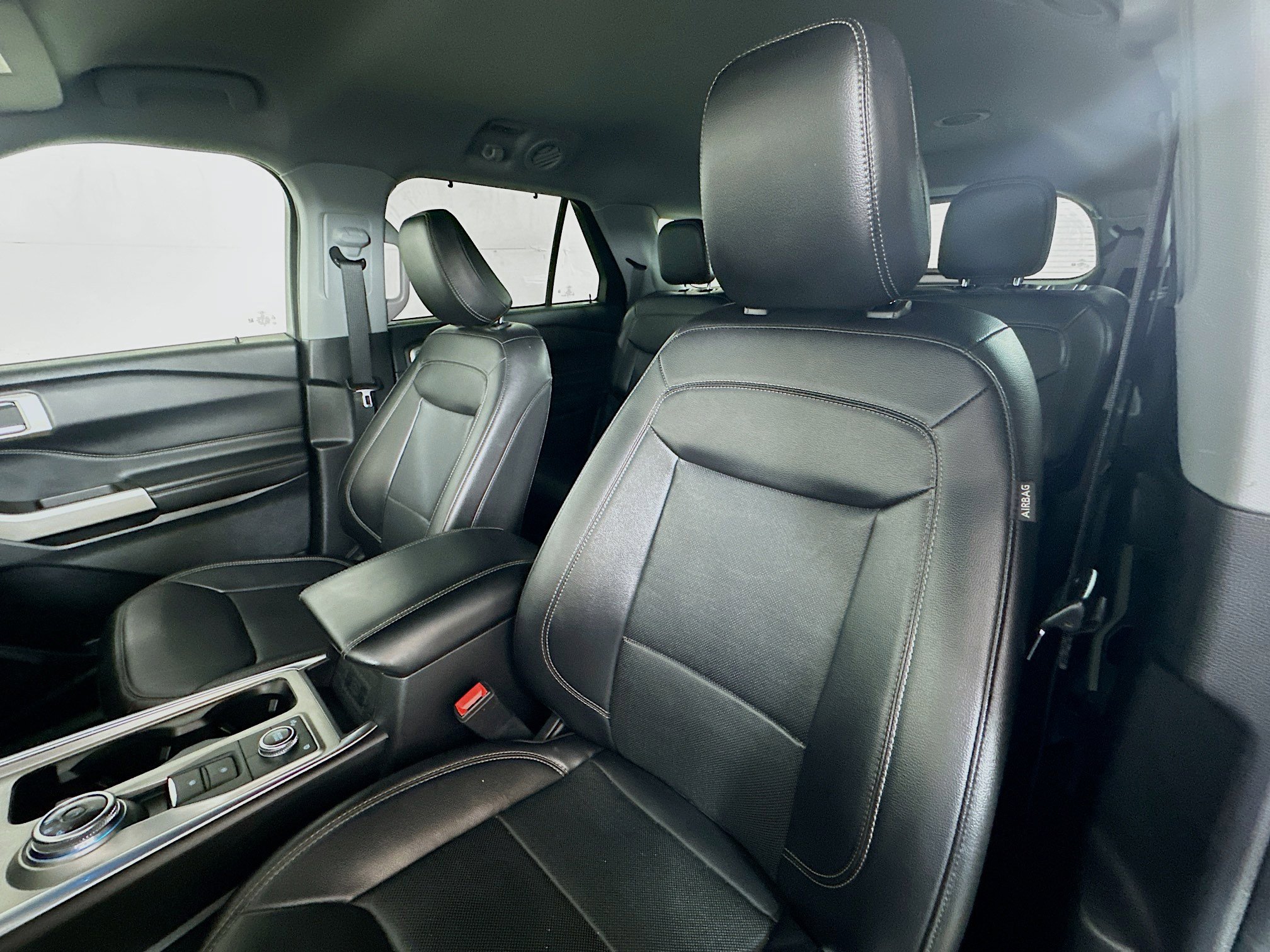 2023 Ford Explorer Limited photo 19