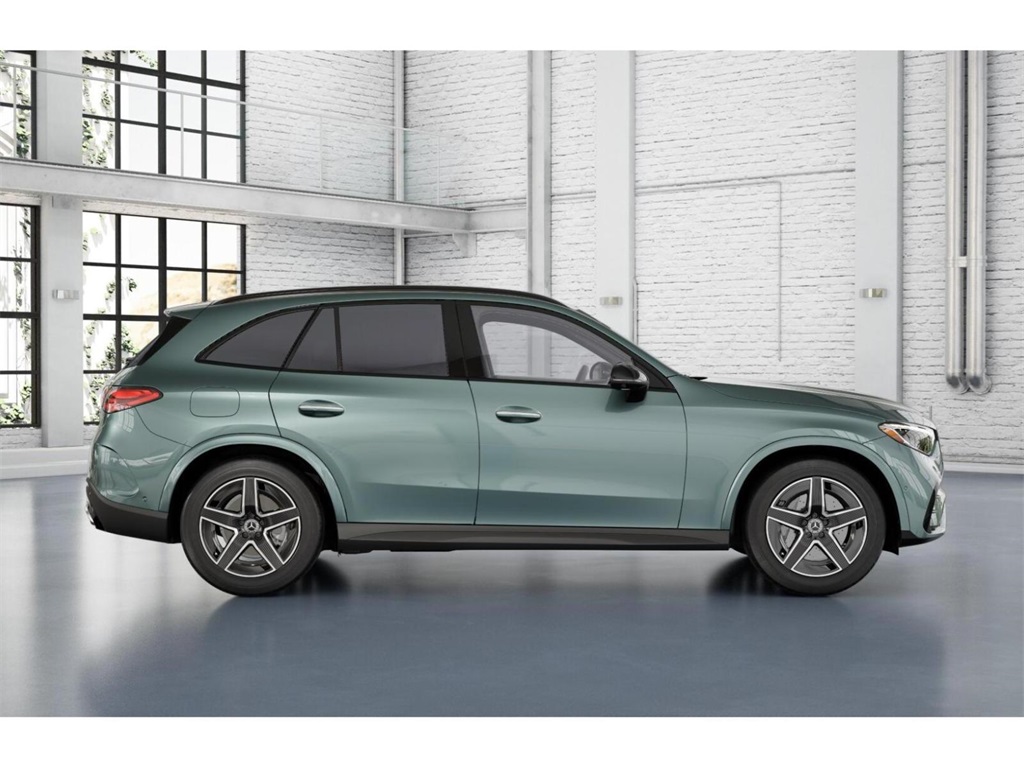2025 Mercedes Benz GLC 300 4MATIC photo 2