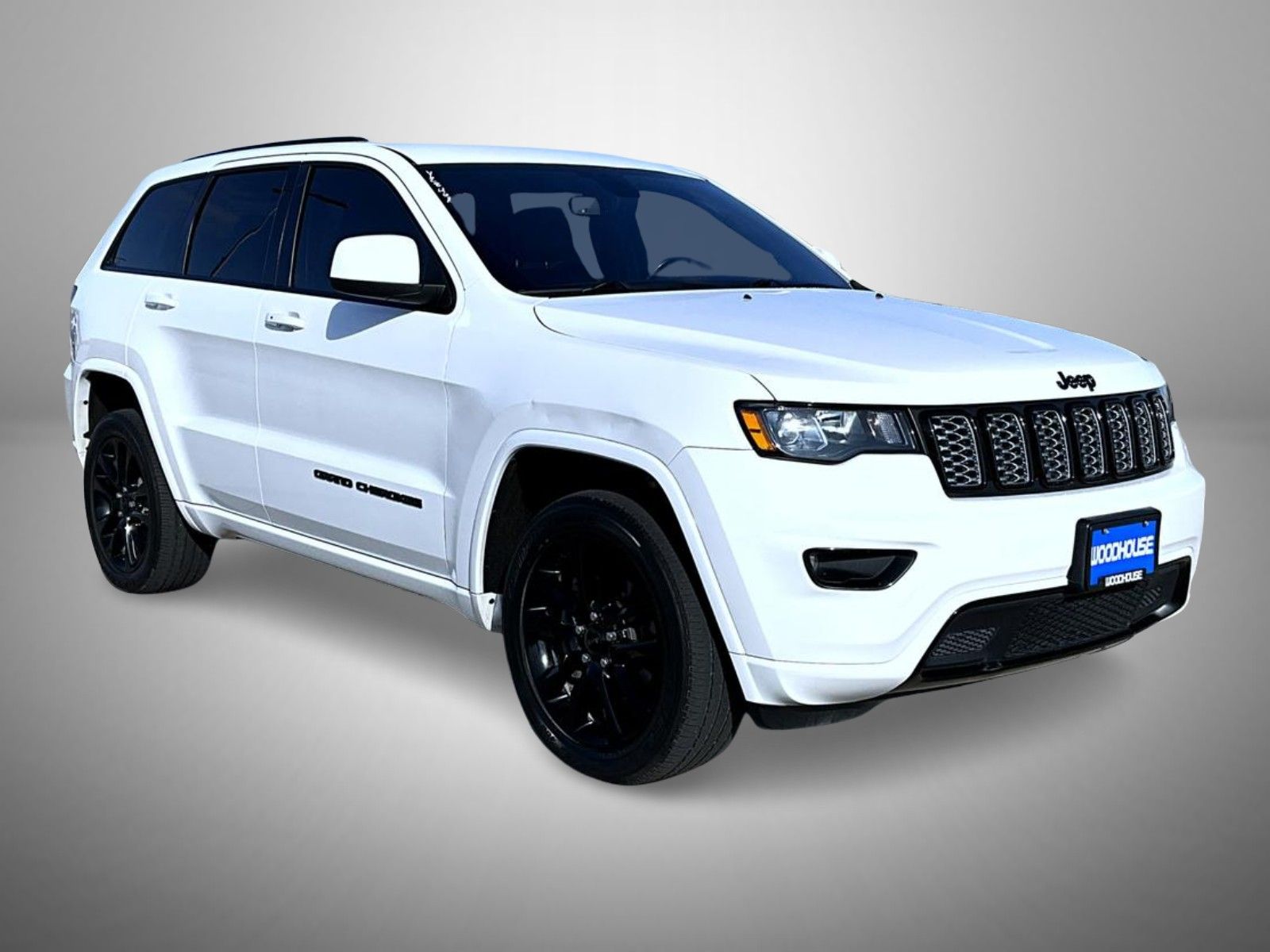 2020 Jeep Grand Cherokee Altitude photo 3