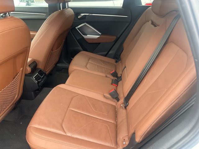 2019 Audi Q3 Premium Plus photo 7