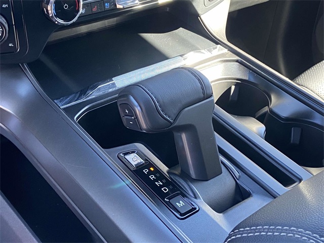 2025 Ford F-150 Lariat photo 14