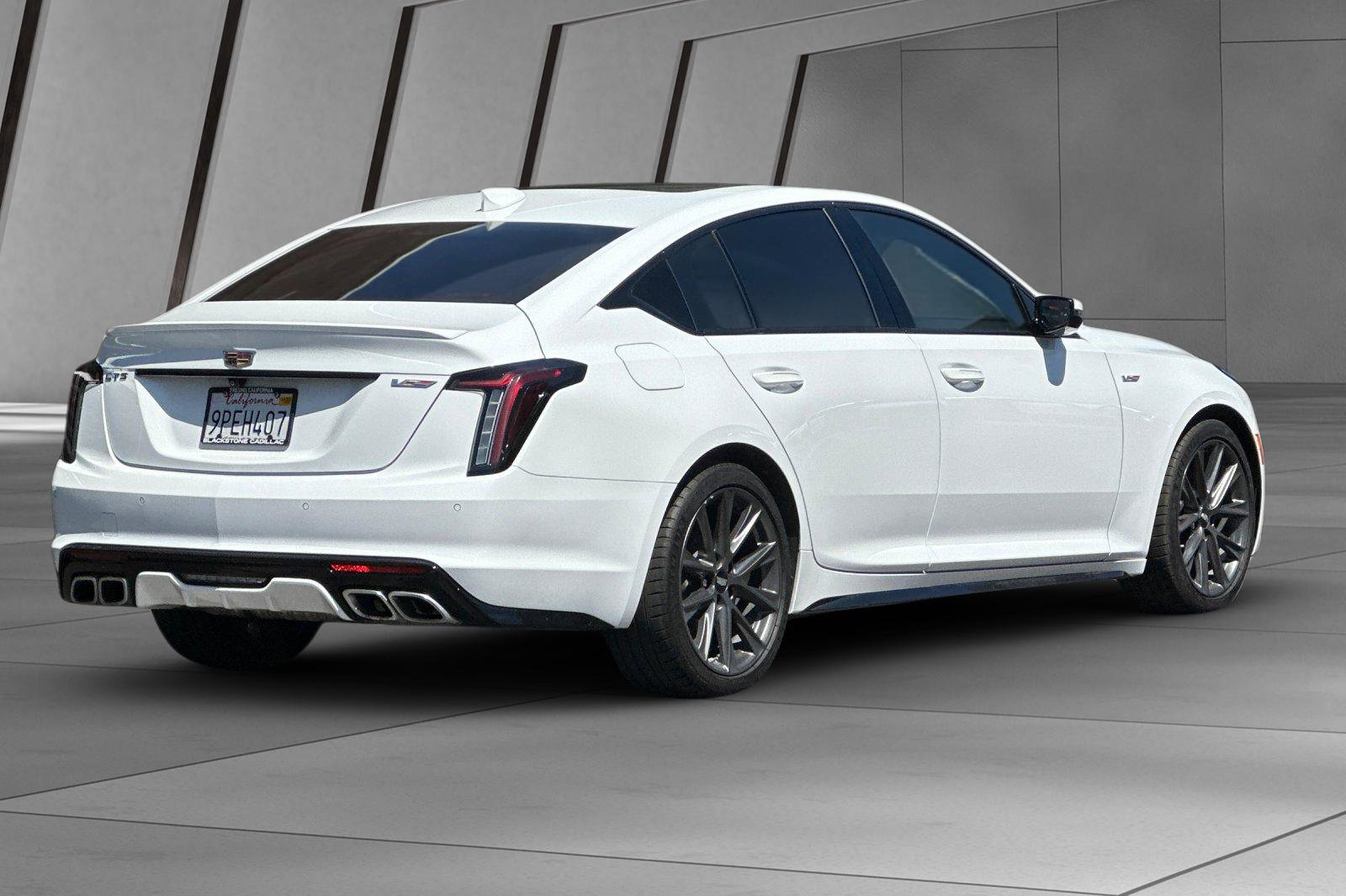 2024 Cadillac CT5 V photo 3