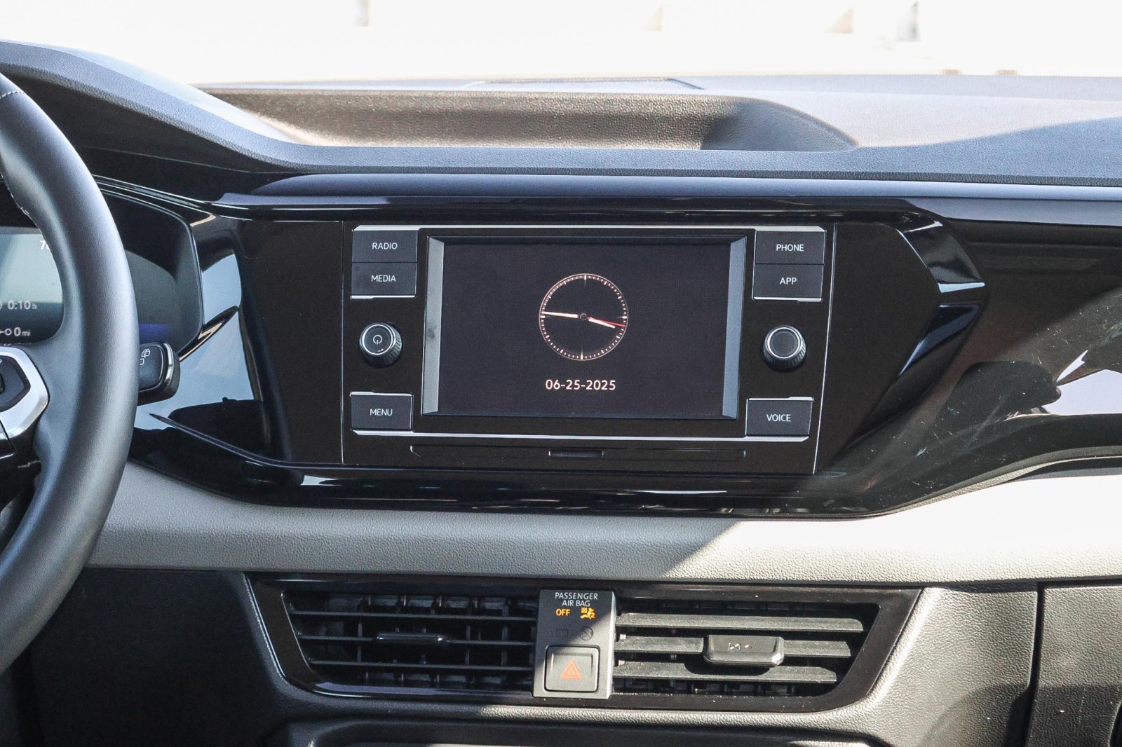 2022 Volkswagen Taos S photo 16