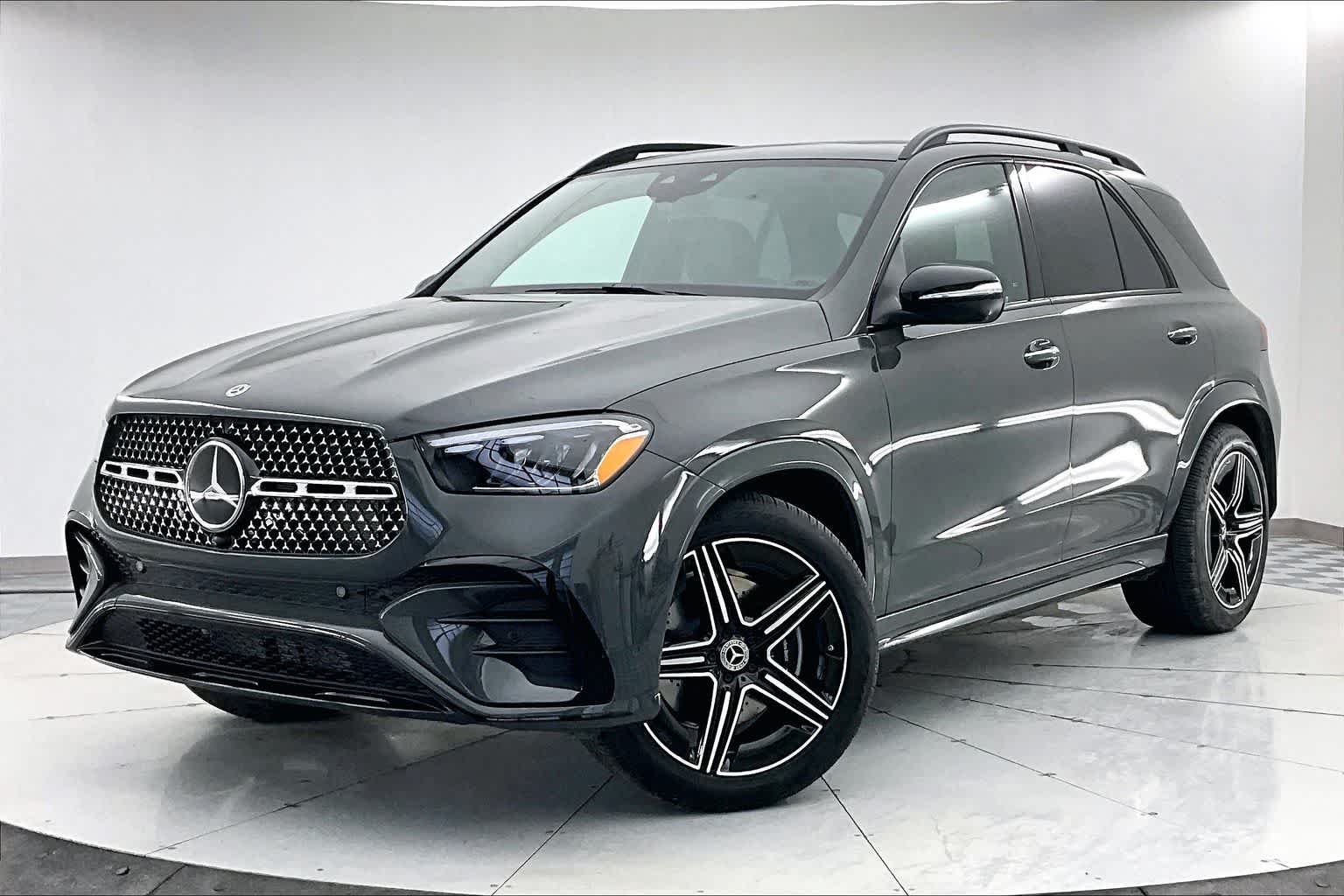 2026 Mercedes-Benz GLE GLE450's photo