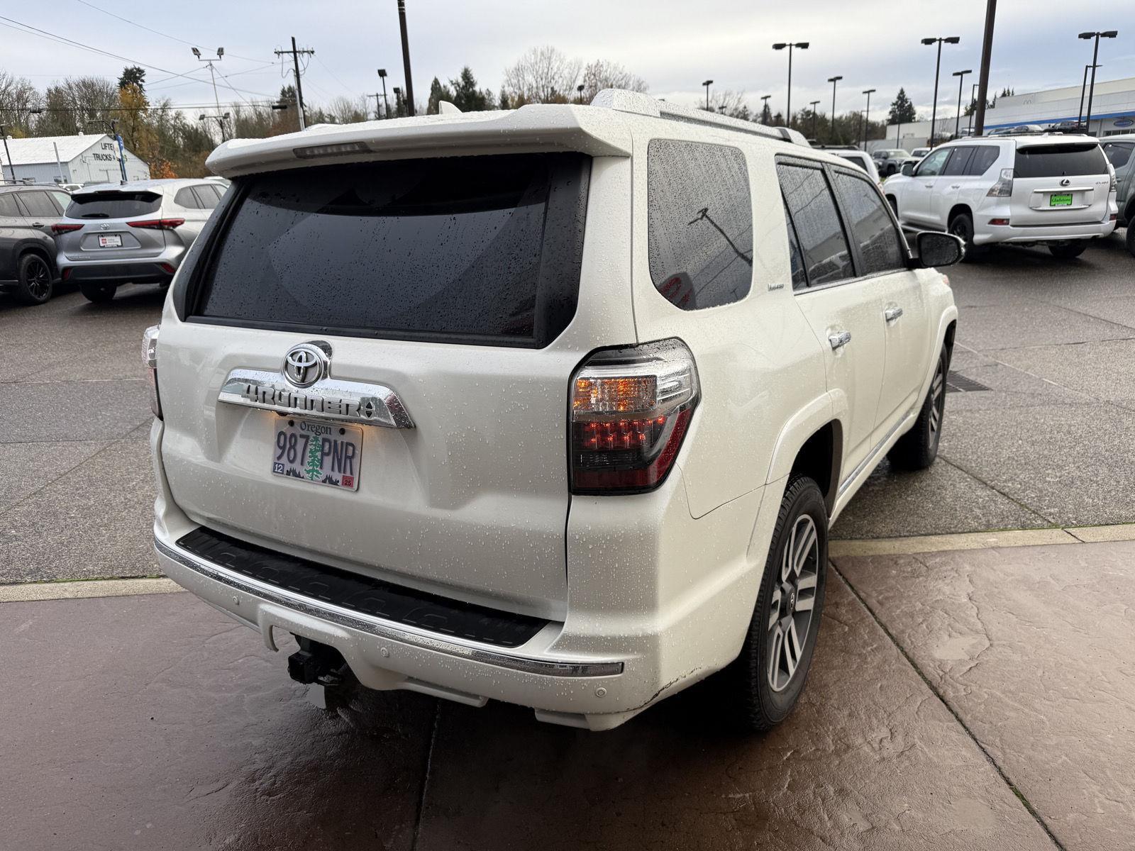 2023 Toyota 4Runner Limited photo 4